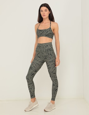 Top deportivo Beyond Yoga para yoga mujer